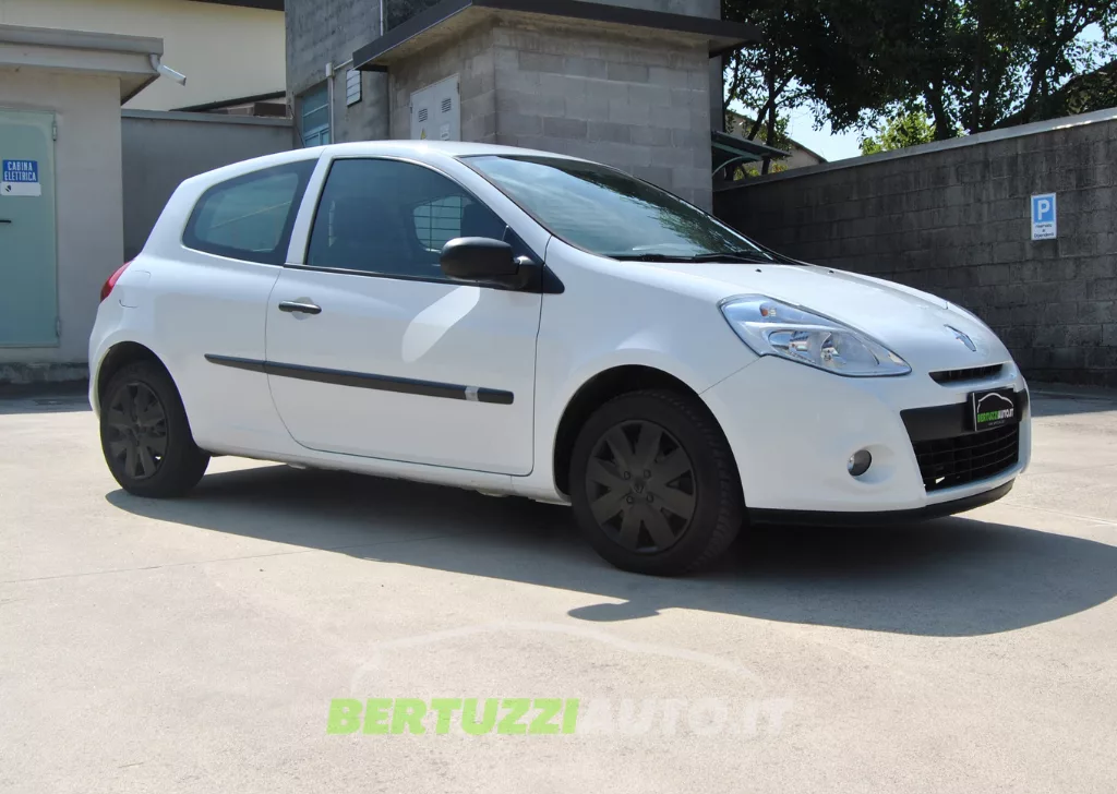 Renault Clio Van 1.5 dci Luxe 90 Cv 3 Porte Anno 2011 IVA Esposta